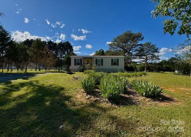 8827 Spring Meadow Drive, Hickory, NC 28601, MLS # 4263457
