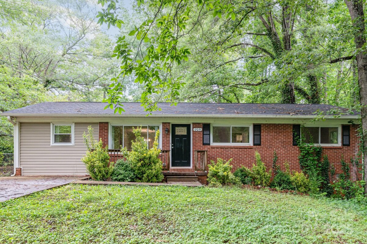 205 E Cleveland Avenue, Bessemer City, NC 28016, MLS # 4263560