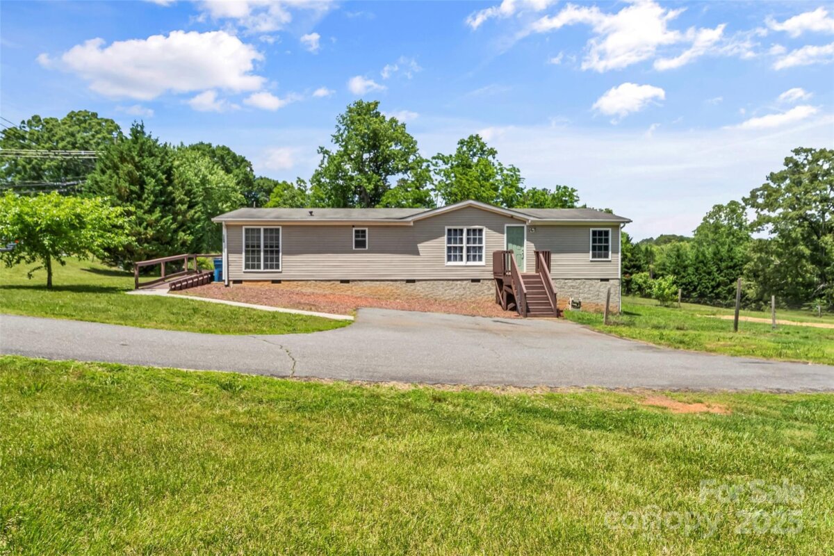1730 Woodbend Lane, Conover, NC 28613, MLS # 4263635