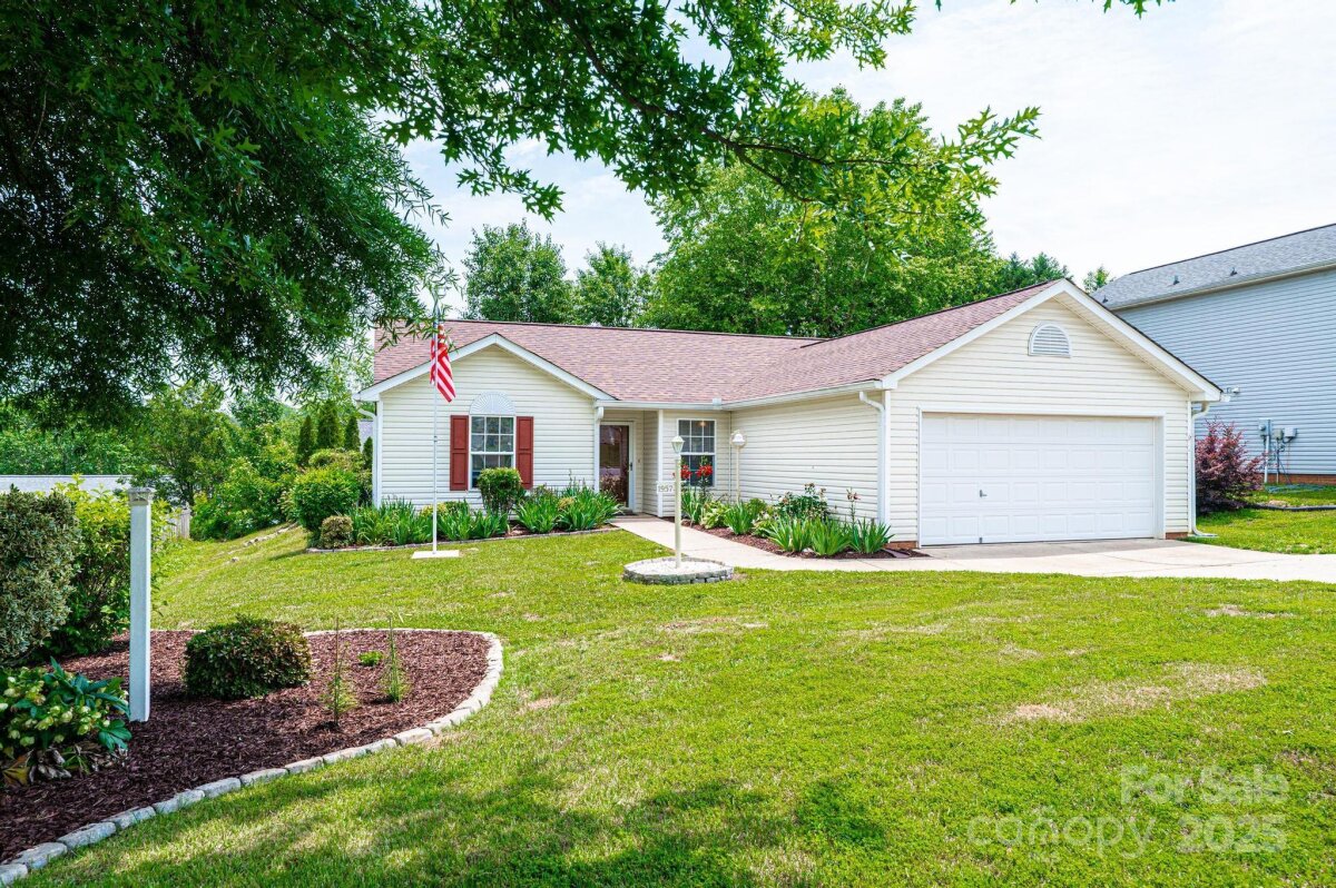 1957 8th Street Lane, Hickory, NC 28602, MLS # 4263862