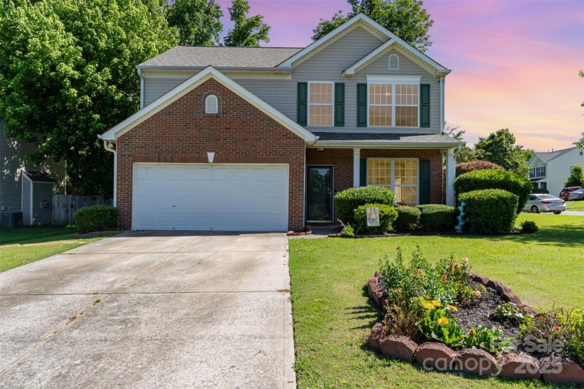 2206 Waters Trail Drive, Charlotte, NC 28216, MLS # 4263960