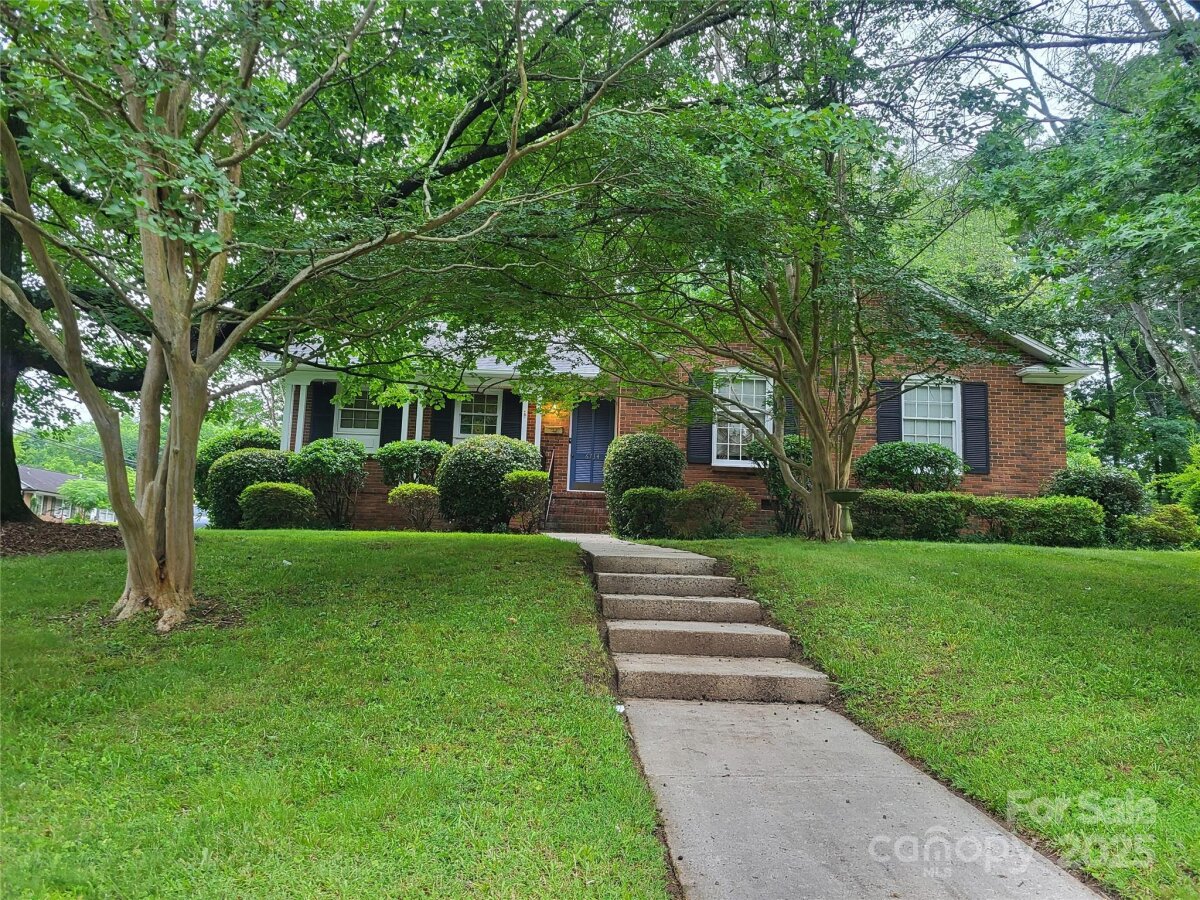 6734 Knollgate Drive, Charlotte, NC 28212, MLS # 4264010