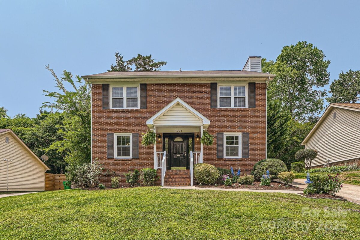 6221 Round Hill Road, Charlotte, NC 28211, MLS # 4264179
