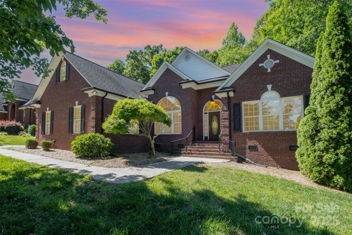 3917 Erskine Woods Drive, Bessemer City, NC 28016, MLS # 4264362