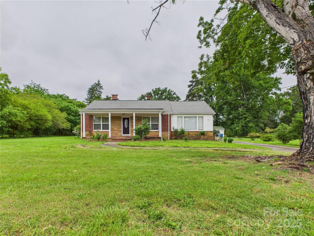 3055 16th Street, Hickory, NC 28601, MLS # 4264396