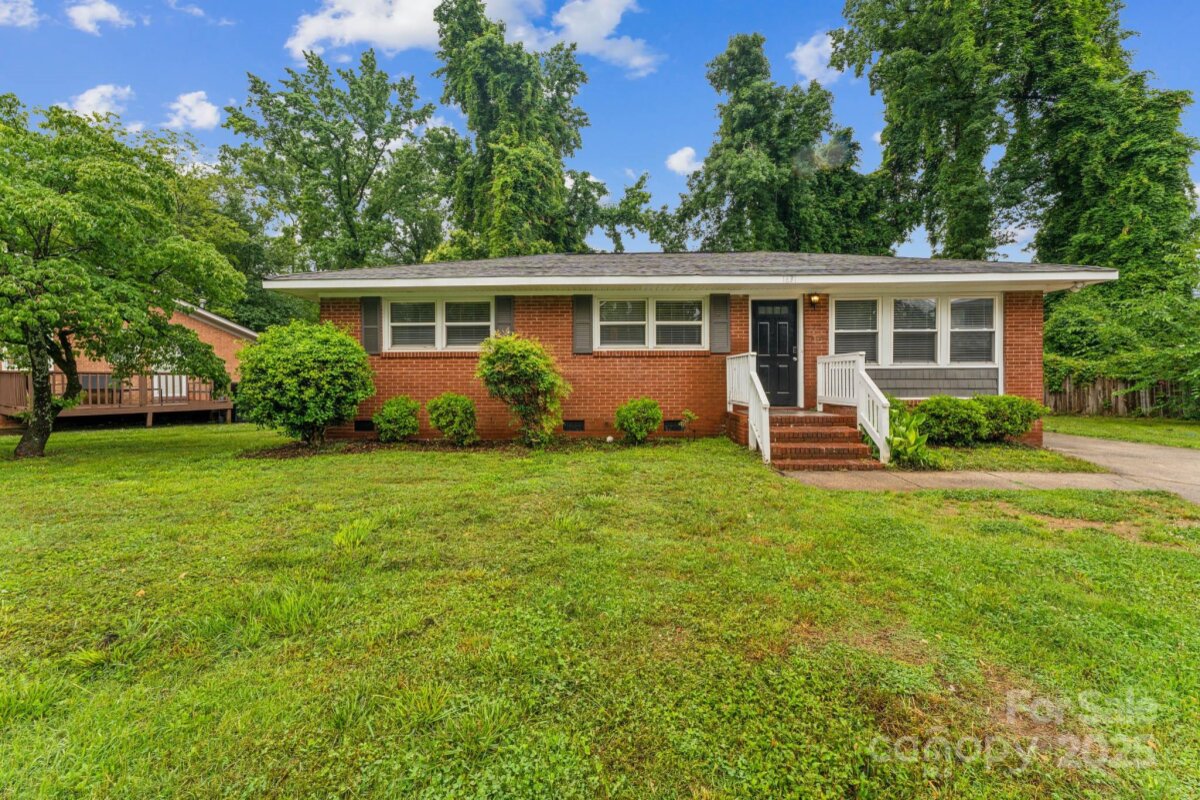 1631 Vancouver Drive, Charlotte, NC 28213, MLS # 4264766
