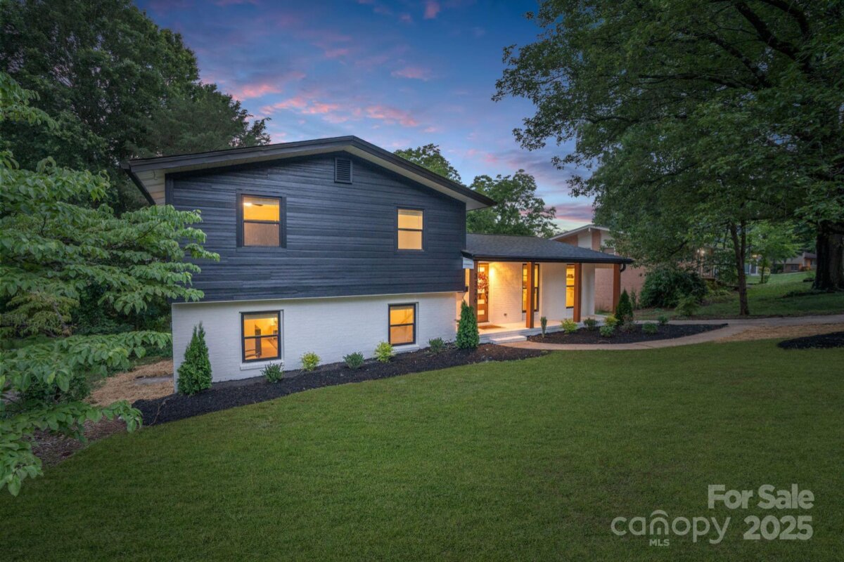3326 Winterfield Place, Charlotte, NC 28205, MLS # 4264919