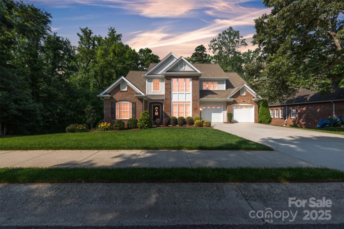 1747 30th Avenue Drive, Hickory, NC 28601, MLS # 4265504