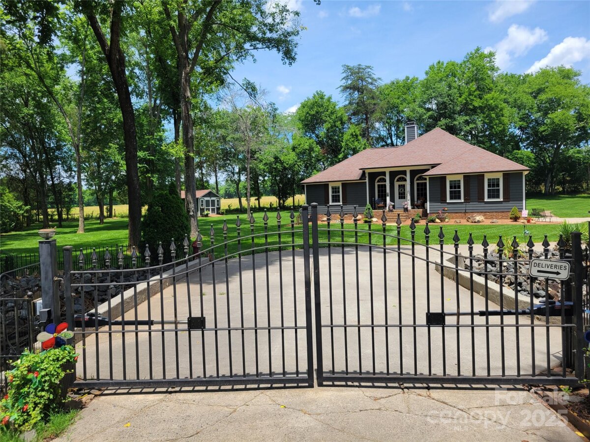 2777 Old South Court, Concord, NC 28027, MLS # 4265611