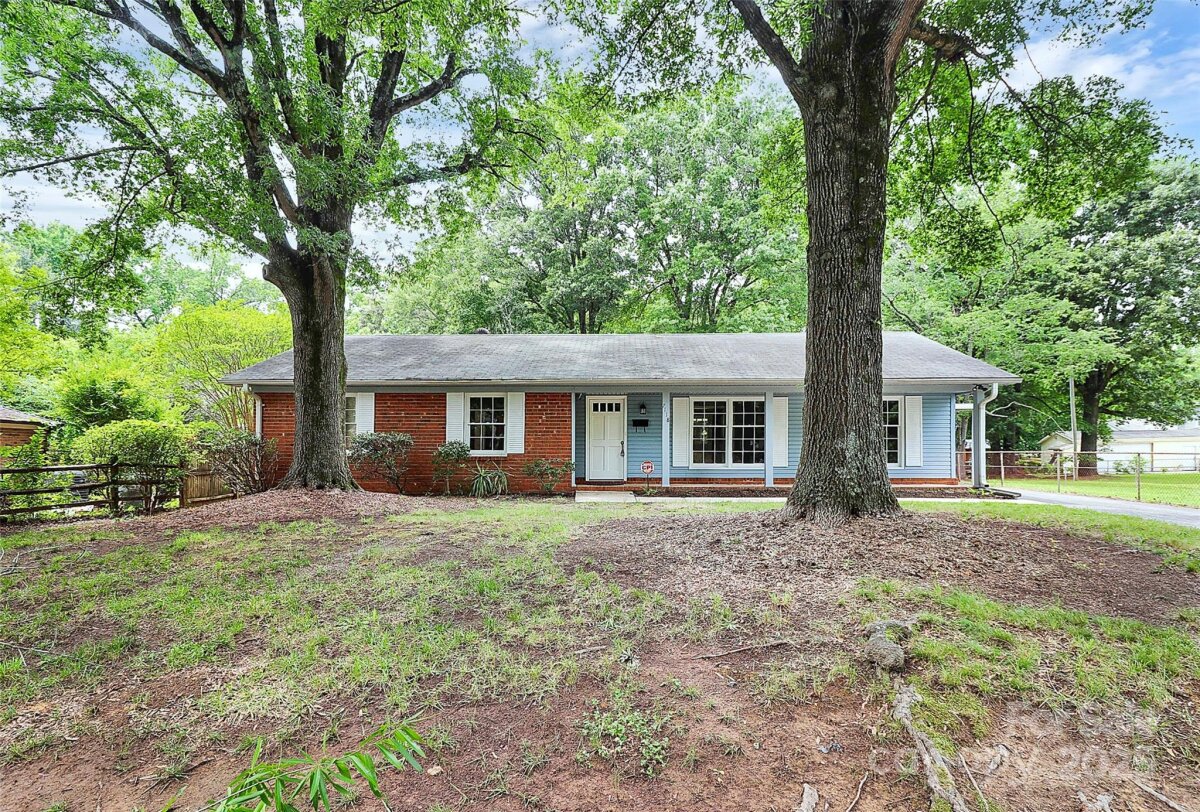7118 April Ridge Lane, Charlotte, NC 28215, MLS # 4265773