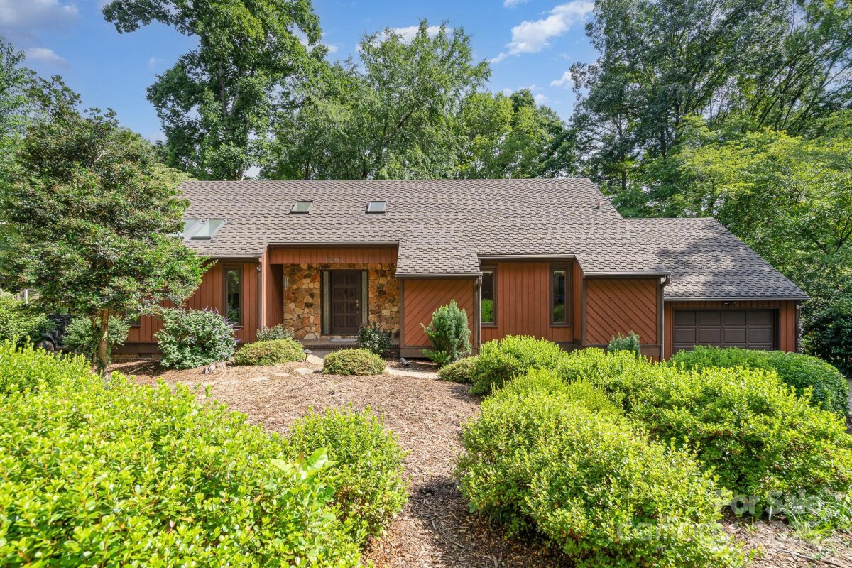 1601 Wandering Way Drive, Charlotte, NC 28226, MLS # 4266480