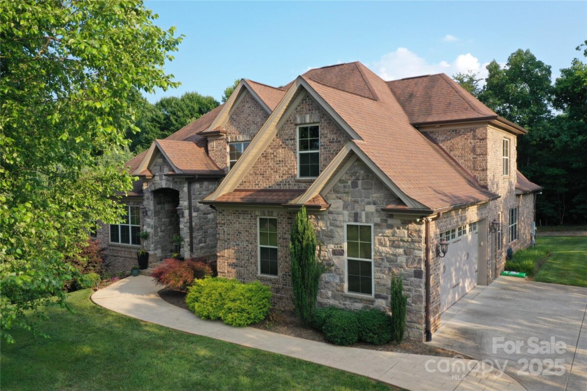 6302 Dwayne Starnes Drive, Hickory, NC 28602, MLS # 4266504