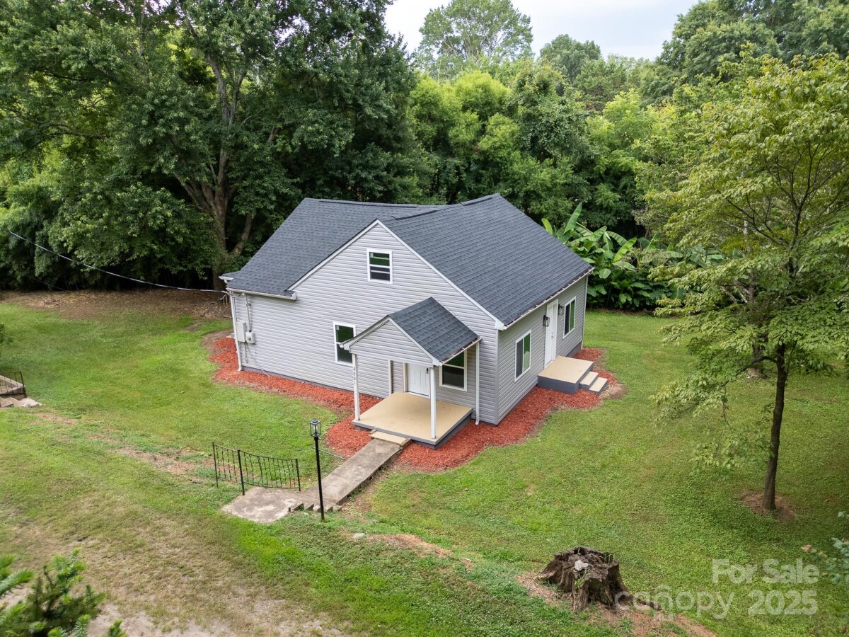2901 N Shipp Avenue, Newton, NC 28658, MLS # 4266618