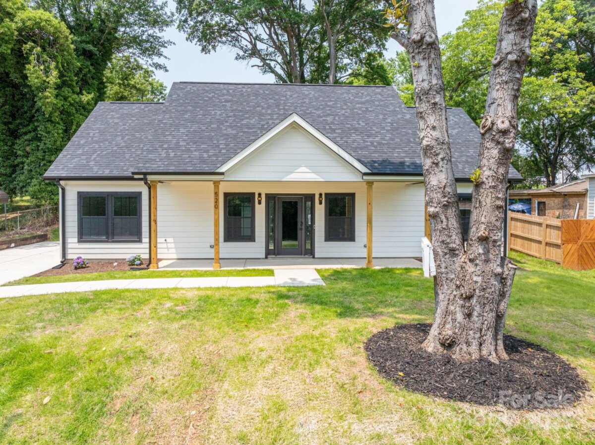 520 E Main Street, Dallas, NC 28034, MLS # 4266747