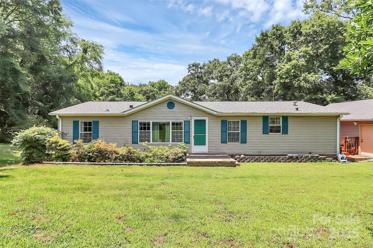 4104 Pebblebrook Circle, Concord, NC 28027, MLS # 4266982