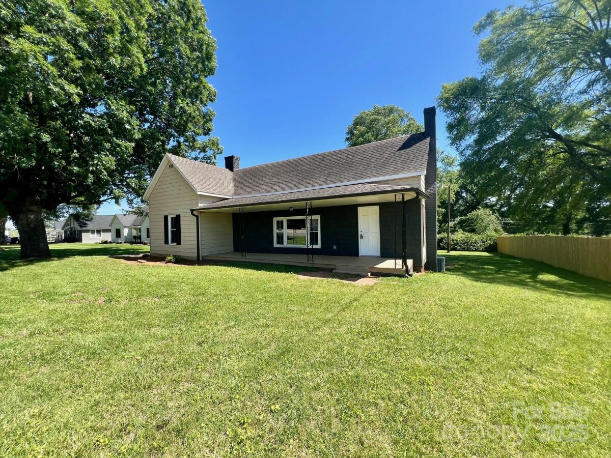 614 E Main Avenue, Taylorsville, NC 28681, MLS # 4267093