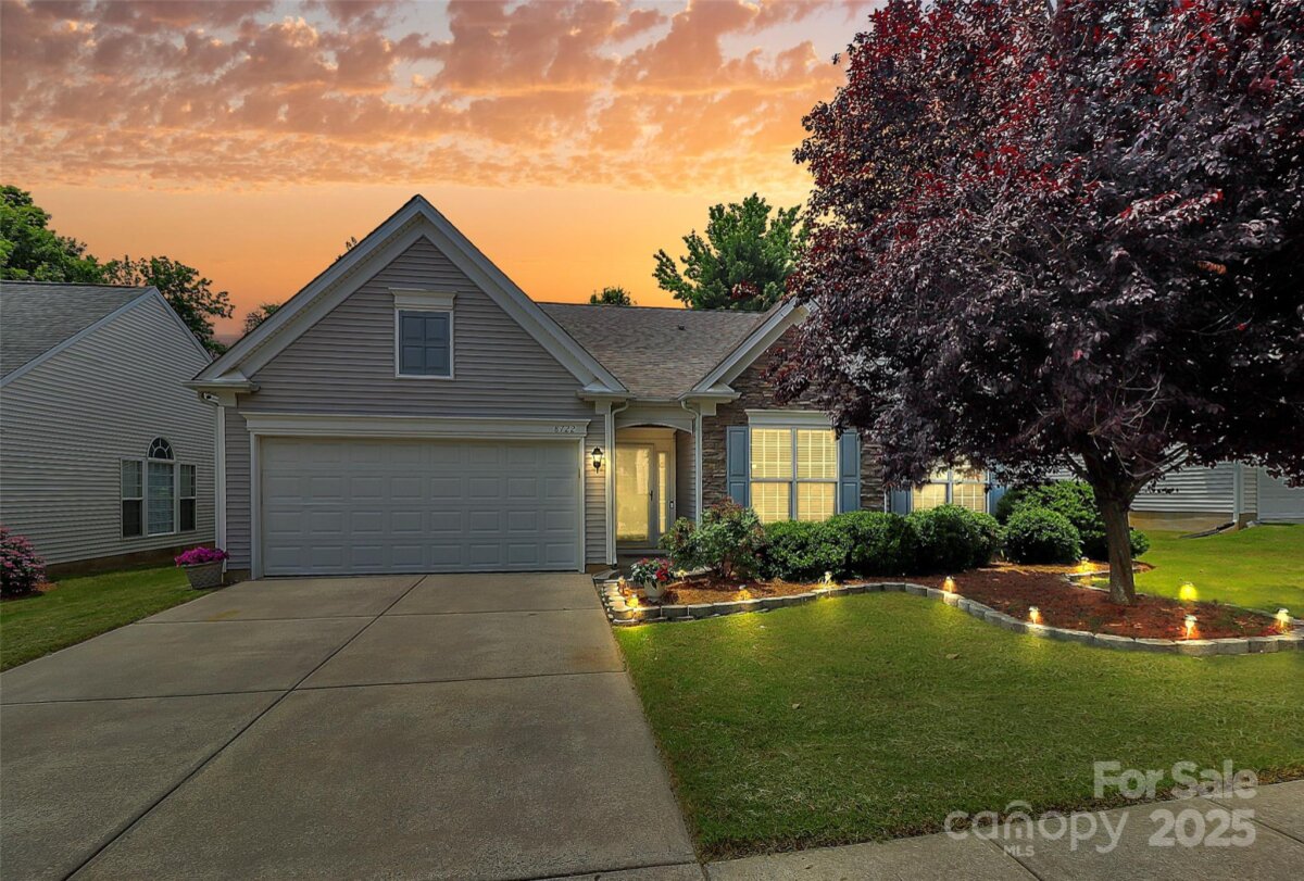 8722 Heron Glen Drive, Charlotte, NC 28269, MLS # 4267520