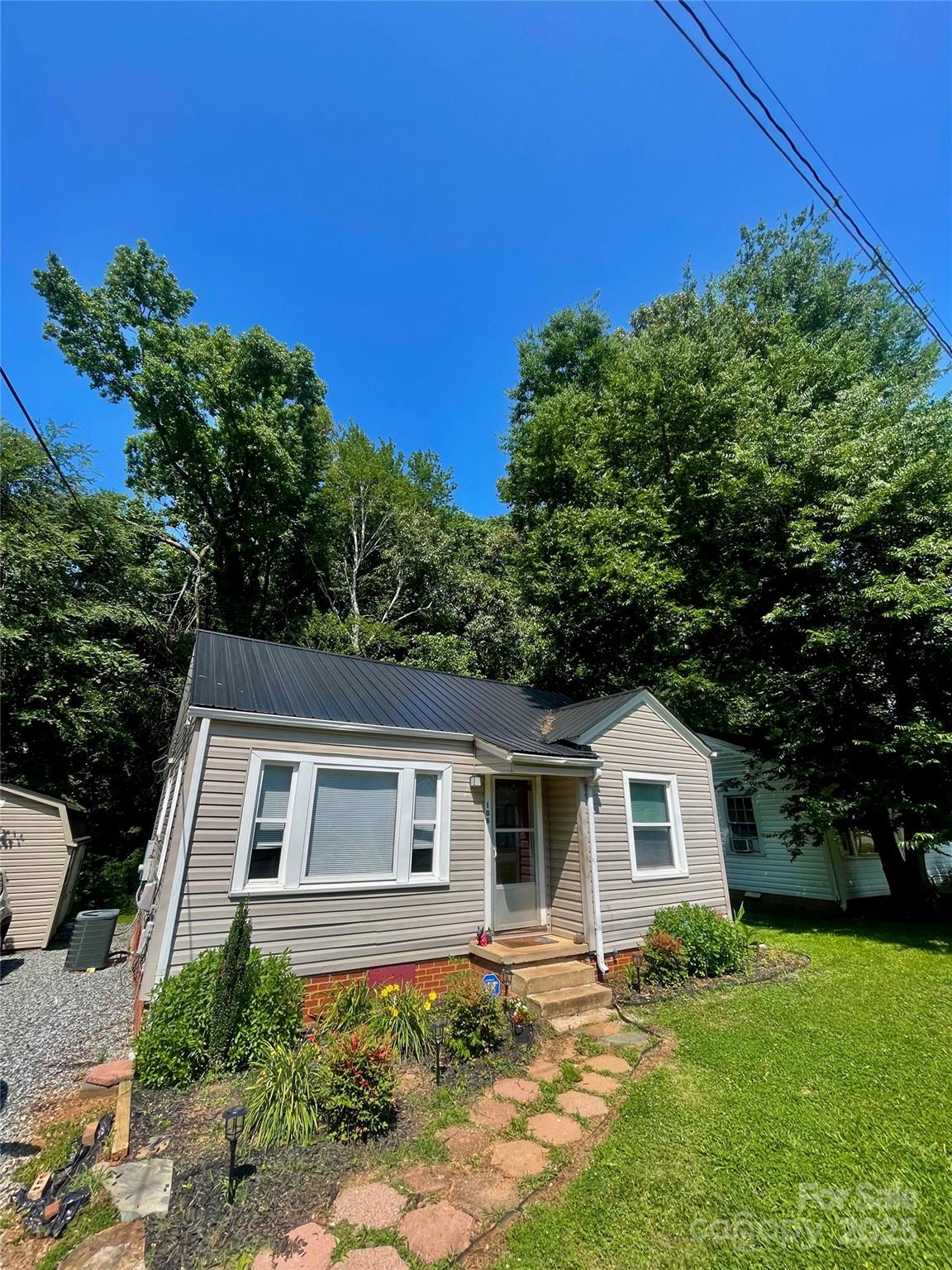 106 Peacock Avenue, Lexington, NC 27292, MLS # 4267524