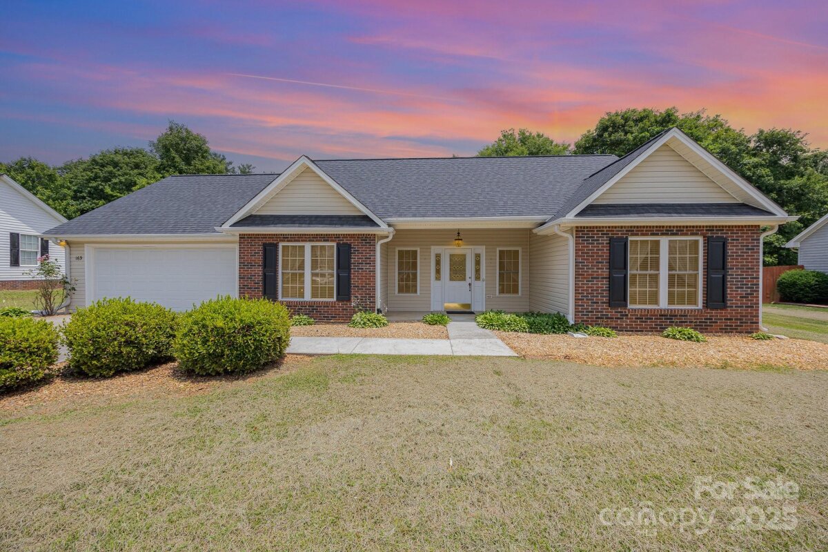 169 Charleston Ridge Drive, Mocksville, NC 27028, MLS # 4267742