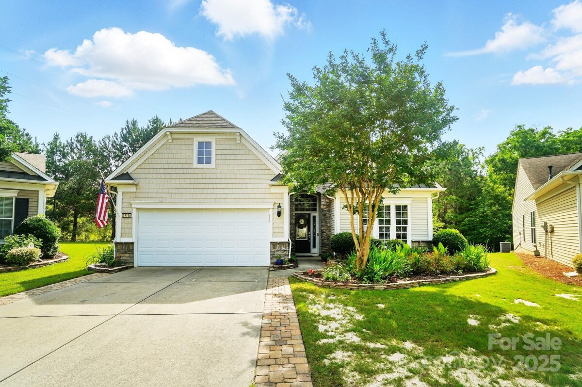 photo of home for sale at 15116 Legend Oaks Court