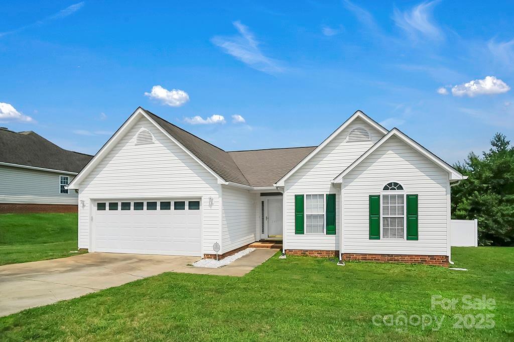 2467 Hawk Ridge Drive, Gastonia, NC 28056, MLS # 4268435