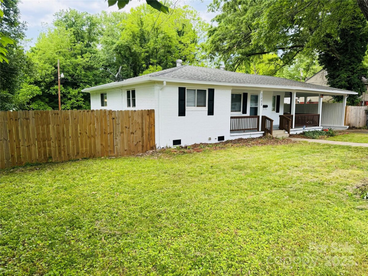 1211 Campus Street, Charlotte, NC 28216, MLS # 4268687
