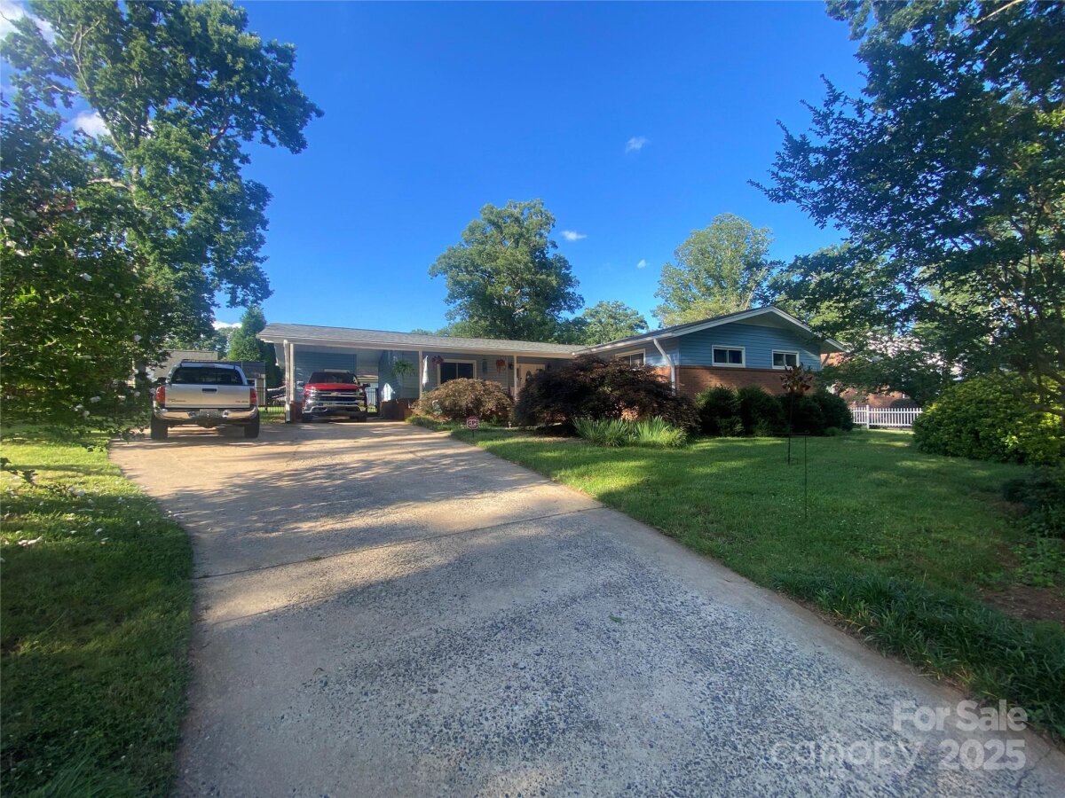 903 Woodside Drive, Kings Mountain, NC 28086, MLS # 4269138