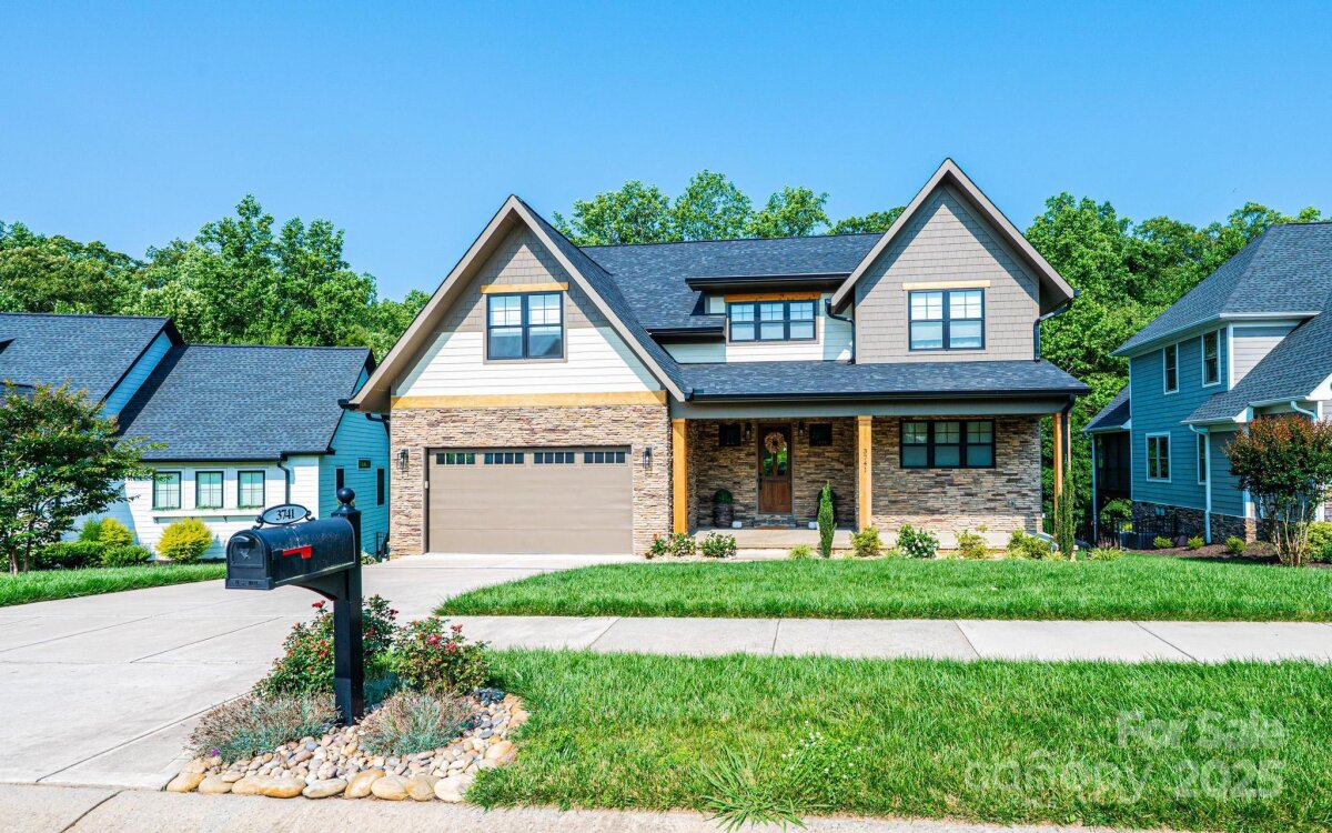 3741 9th Street Court, Hickory, NC 28601, MLS # 4269157