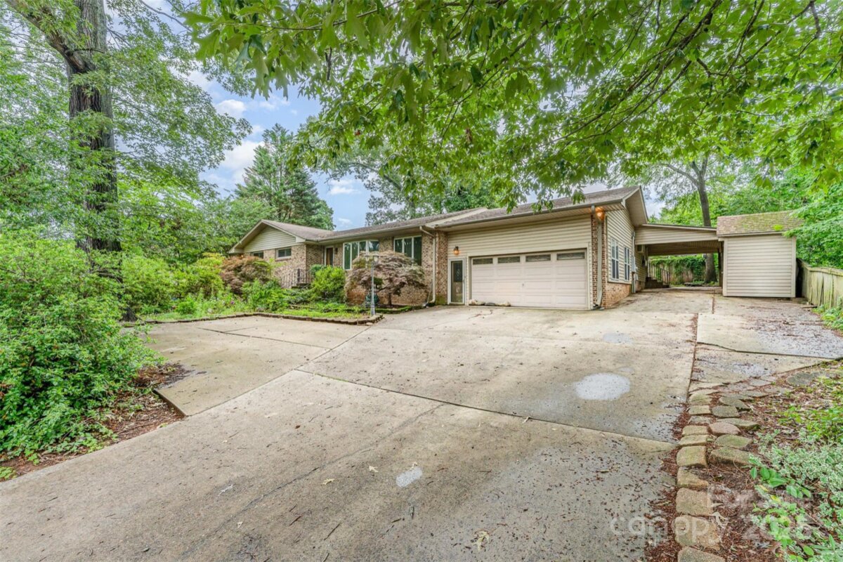 203 Ewing Drive, Belmont, NC 28012, MLS # 4269359