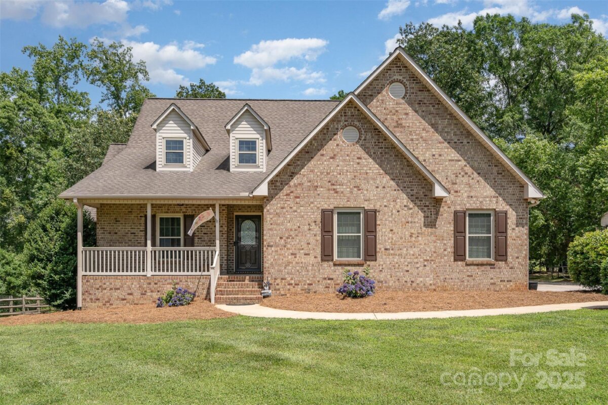 135 Oak Creek Drive, Rockwell, NC 28138, MLS # 4269550