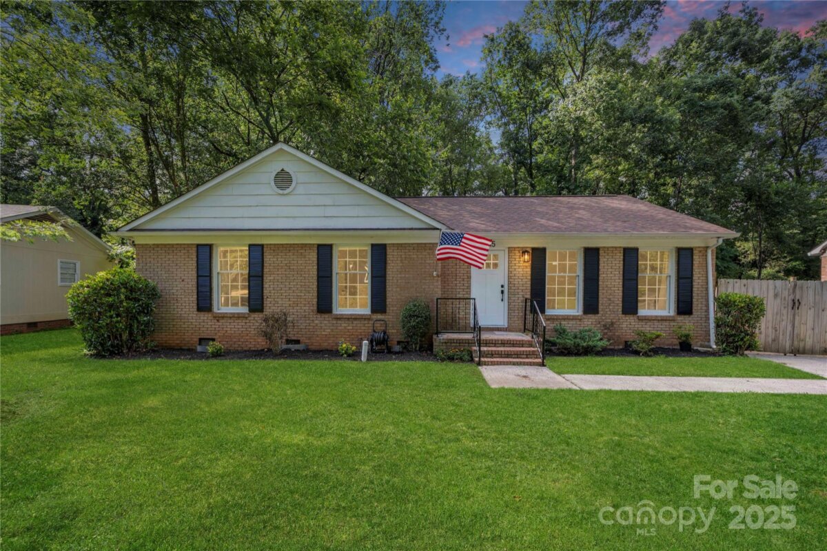 6215 Cross Creek Lane, Charlotte, NC 28212, MLS # 4269626