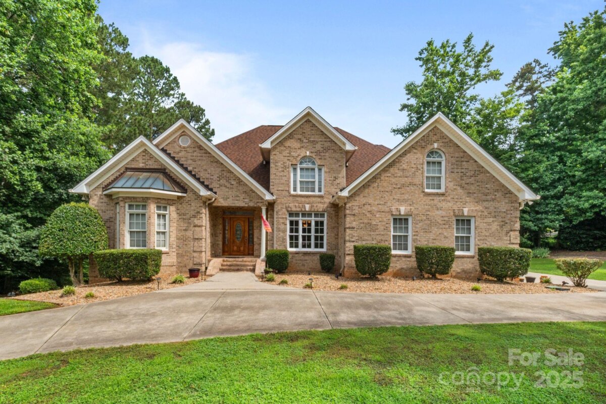 8918 Beach Bluff Court, Sherrills Ford, NC 28673, MLS # 4269894