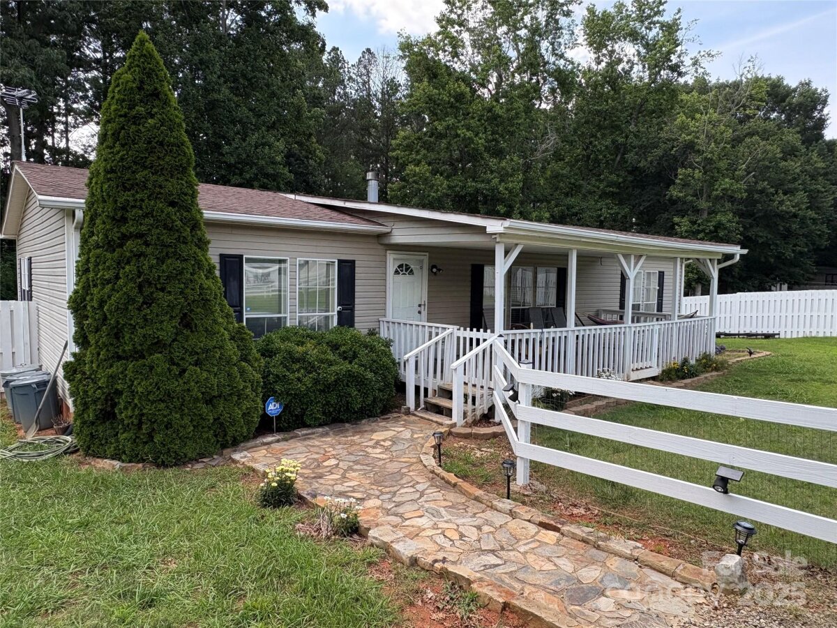 7010 Executive Circle, Denver, NC 28037, MLS # 4270494