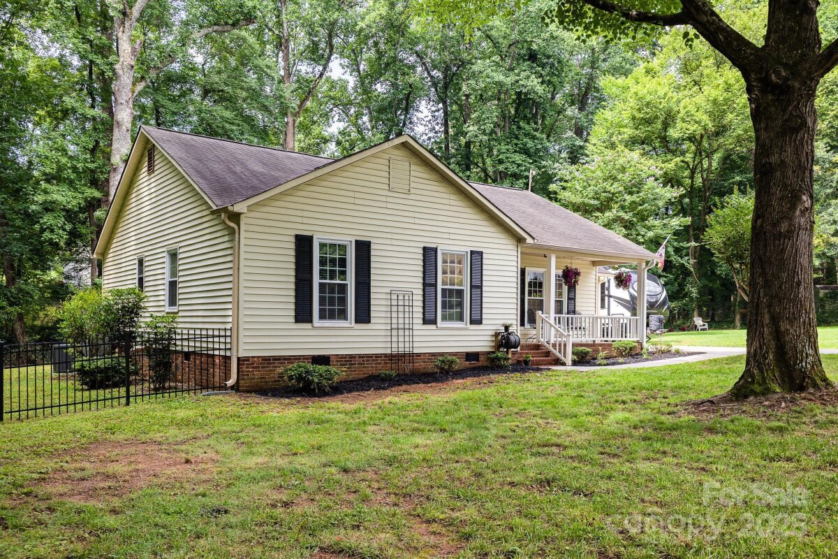 713 Hickory Hill Court, Gastonia, NC 28054, MLS # 4270704