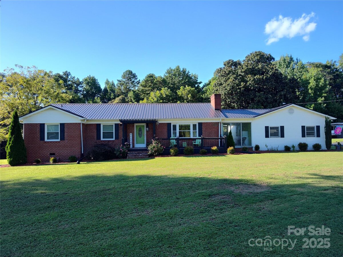 3883 Bunker Hill School Road, Claremont, NC 28610, MLS # 4271157