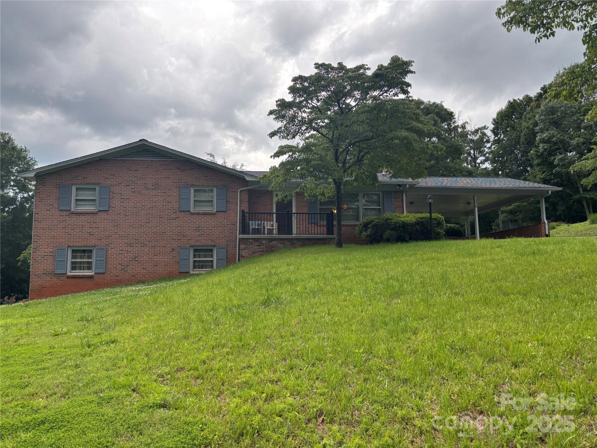 356 Lucky Hollow Road, Hickory, NC 28601, MLS # 4271591
