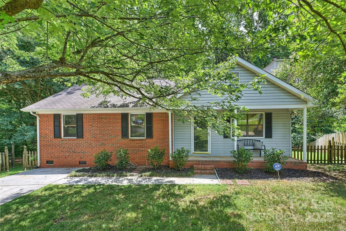 6115 Coltswood Court, Charlotte, NC 28211, MLS # 4271652