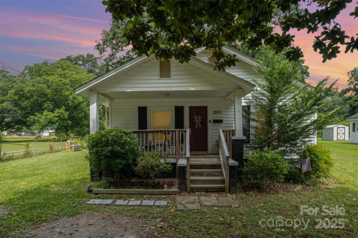 201 Oakland Drive, Lowell, NC 28098, MLS # 4271735
