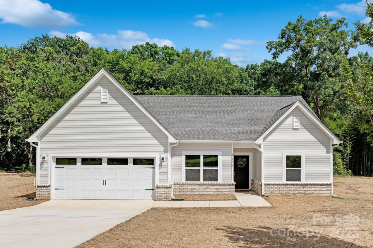 4472 Pebblebrook Circle, Concord, NC 28027, MLS # 4271909