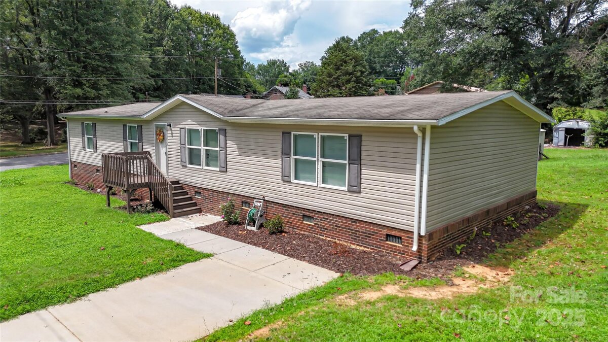 2418 6th Avenue, Hickory, NC 28602, MLS # 4272141