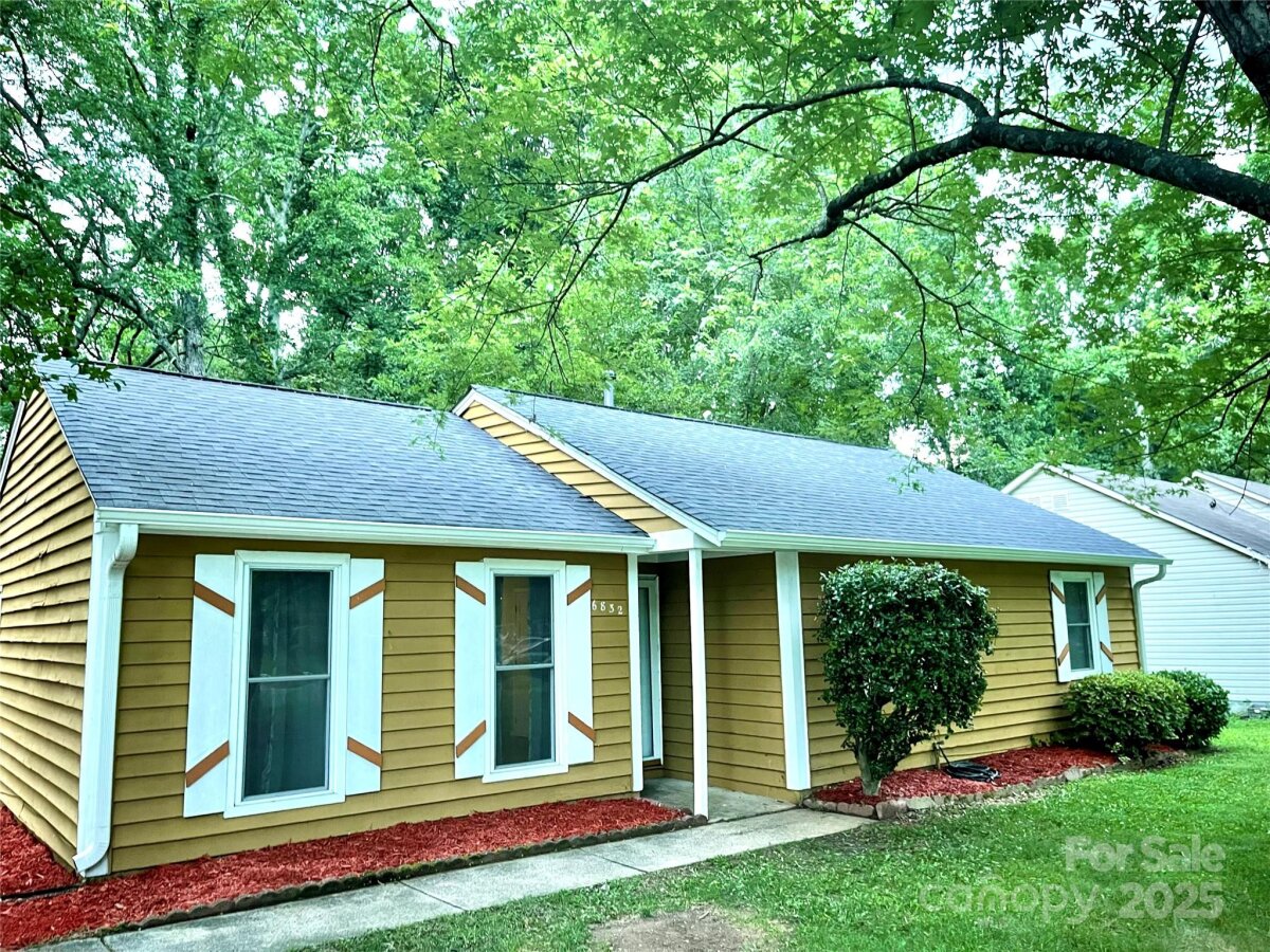 6832 Delta Lake Drive, Charlotte, NC 28215, MLS # 4272457