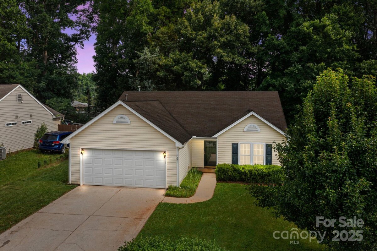 5221 Javitz Road, Charlotte, NC 28216, MLS # 4272671