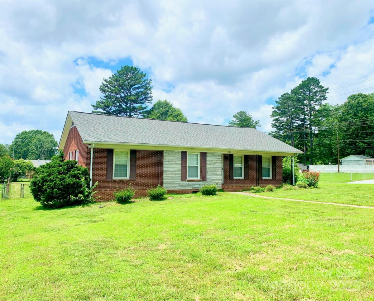 1901 Taylor Drive, Gastonia, NC 28052, MLS # 4272979