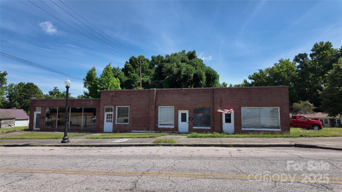 215 Dearborn Street, Great Falls, SC 29055, MLS # 4273122