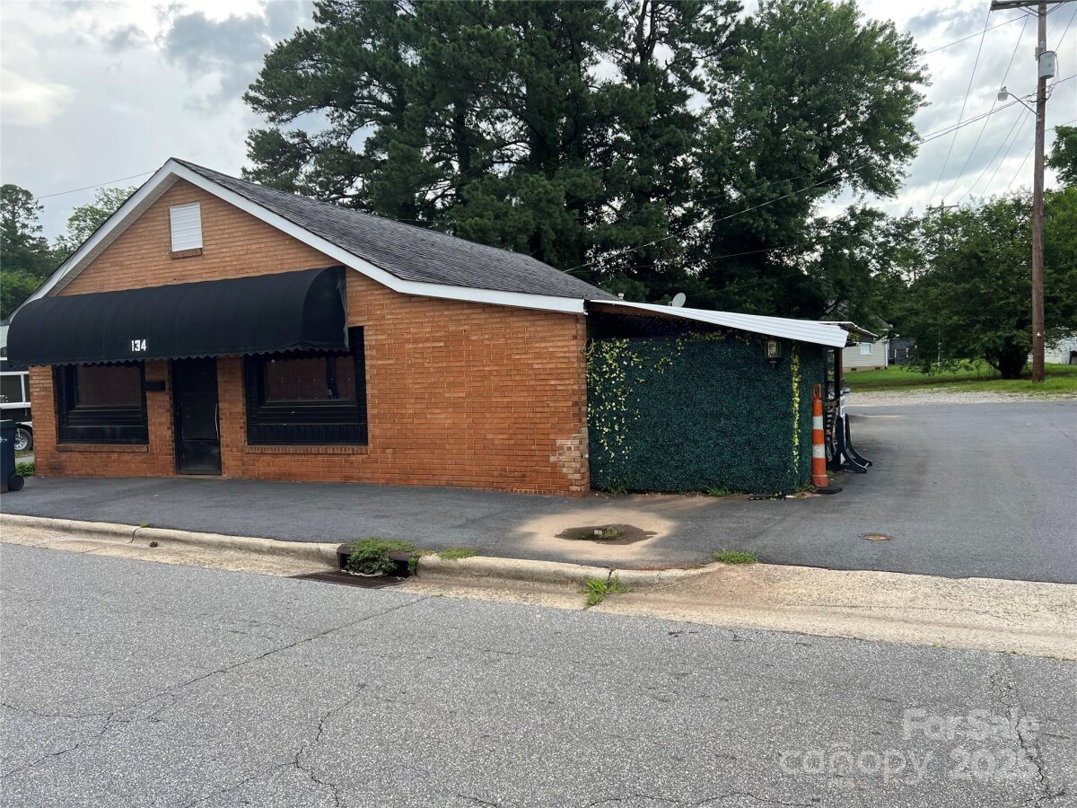 134 E 11th Street, Newton, NC 28658, MLS # 4273276