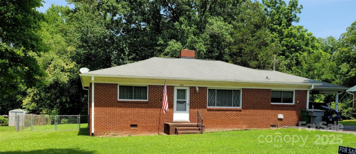 1512 Thompson Avenue, Charlotte, NC 28216, MLS # 4273841