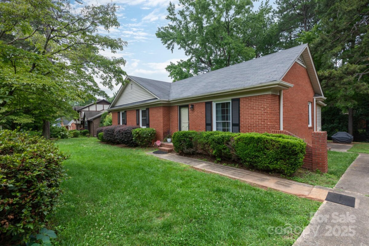 5727 Faulconbridge Road, Charlotte, NC 28227, MLS # 4273885