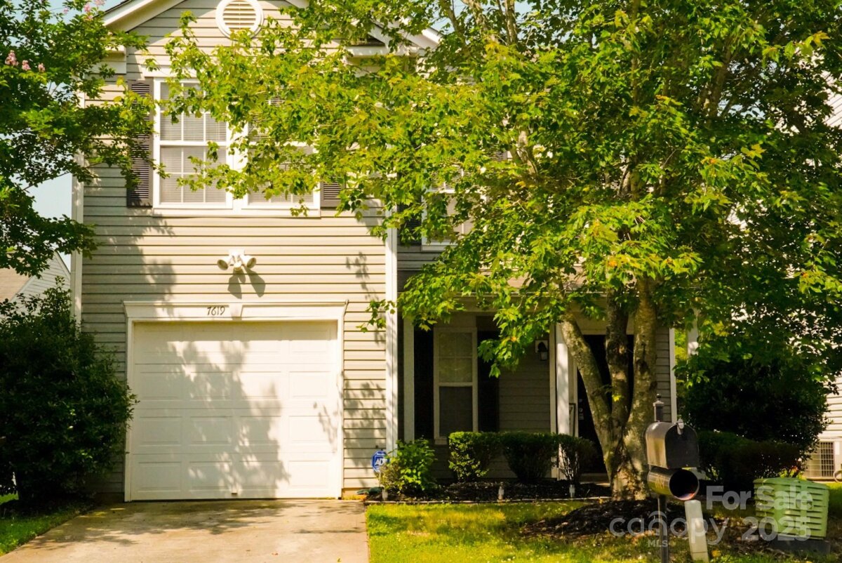 7619 Monarch Birch Lane, Charlotte, NC 28215, MLS # 4273922