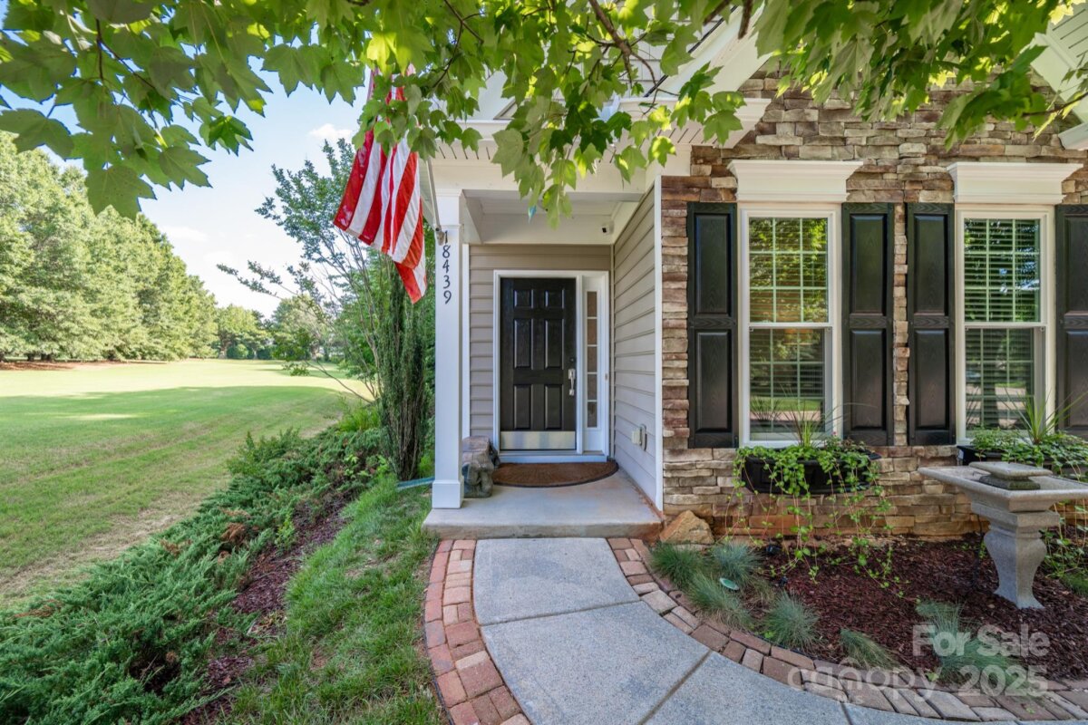 18439 Victoria Bay Drive, Cornelius, NC 28031, MLS # 4273944