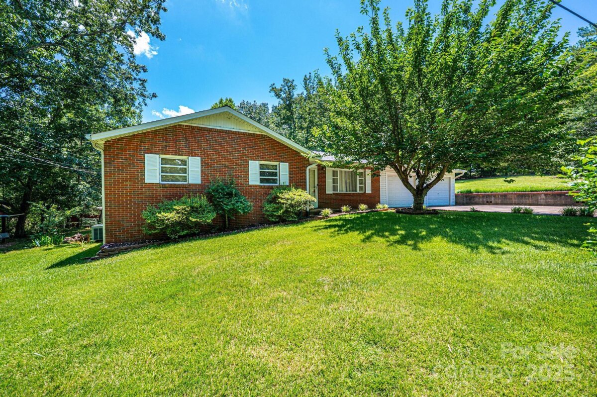 3954 E Burke Boulevard, Connelly Springs, NC 28612, MLS # 4274098